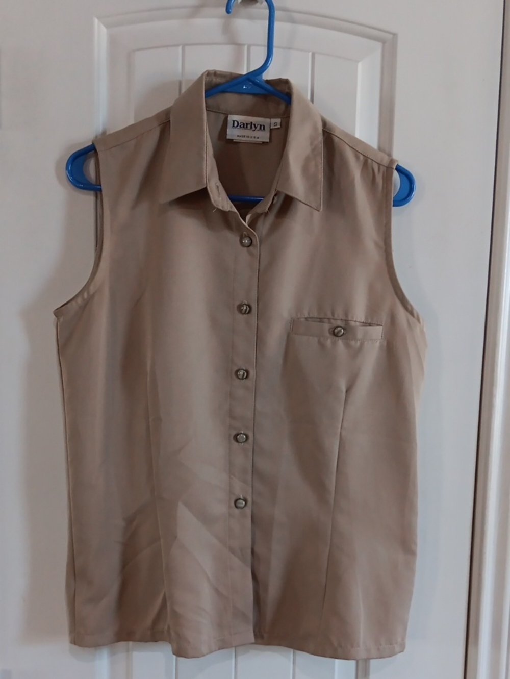 Vtg Darlyn Y2K Khaki Sleeveless Button Down Shirt Size Small Made in USA Poly